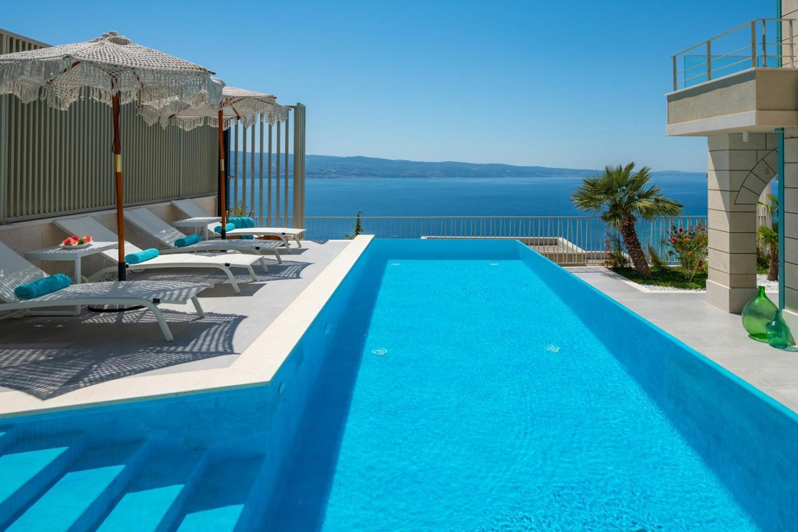 Villa New! Casa Geni-heated Pool, 3 Bedrooms, Sea Views Omiš